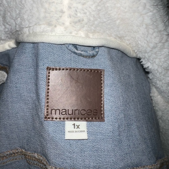 NWOT Maurice’s Denim and White Soft Teddy Sleeves Denim Jacket. Size 1x 🤍 - Picture 10 of 10